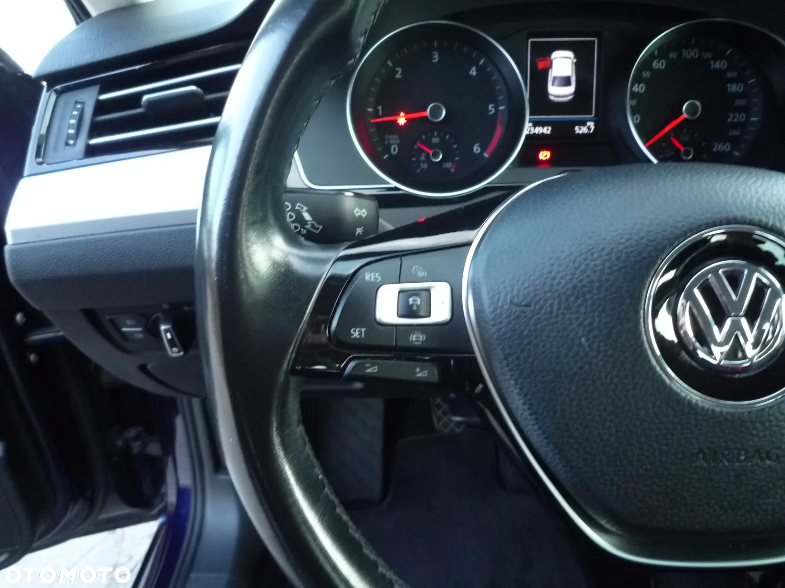 Volkswagen Passat 2.0 TDI BMT Trendline - 24