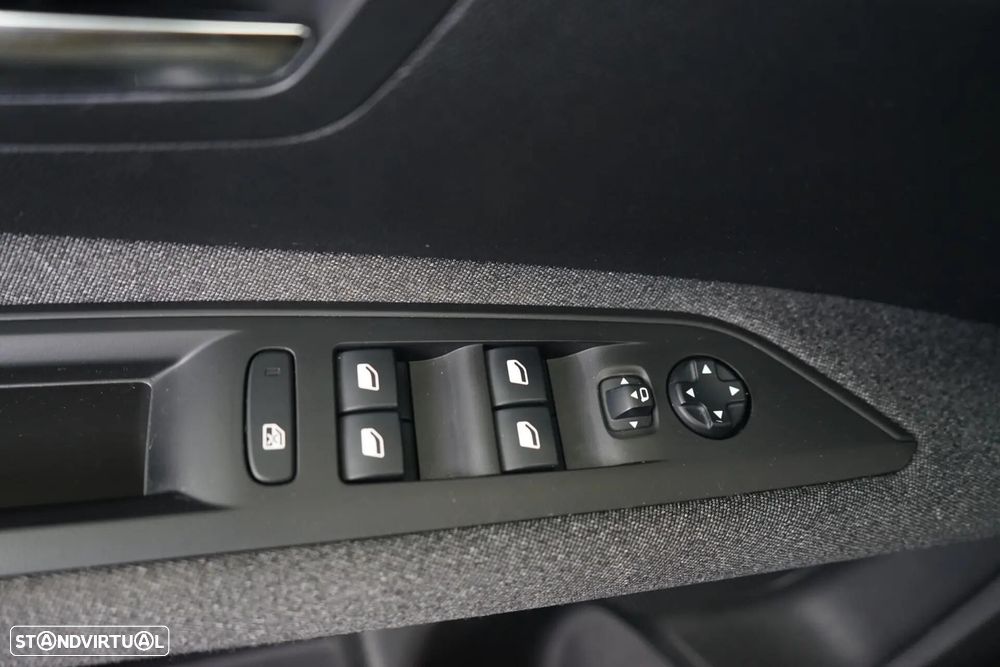 Peugeot 3008 1.5 BlueHDi Allure - 18