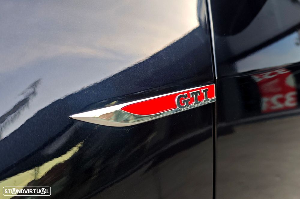 VW Golf 2.0 TSi GTi Performance - 28