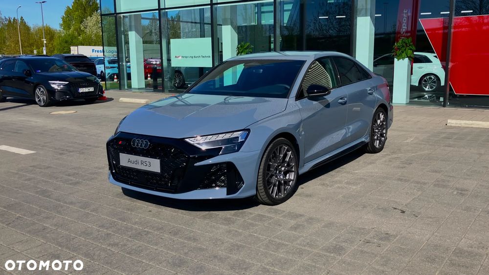 Audi RS3 Limousine - 6