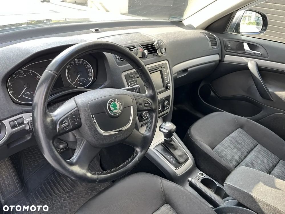 Skoda Octavia 1.4 TSI Elegance DSG - 8