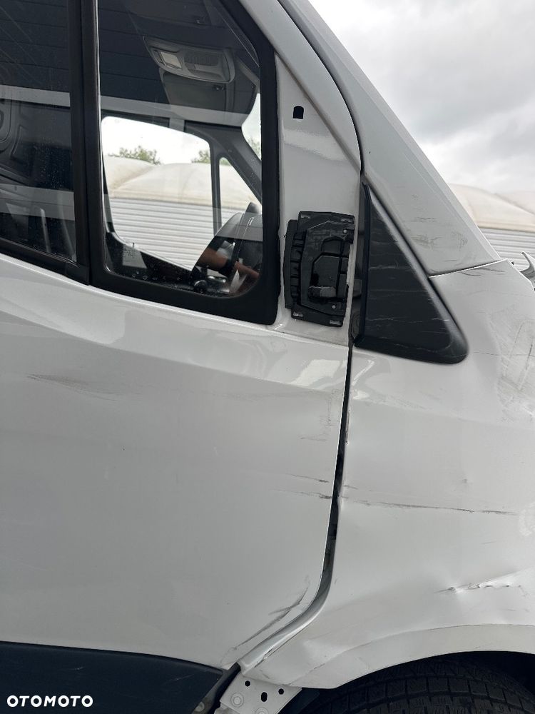 Mercedes-Benz SPRINTER - 26
