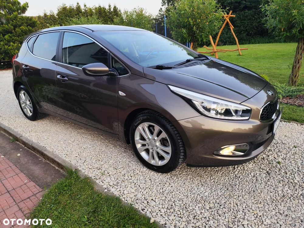 Kia Ceed - 5