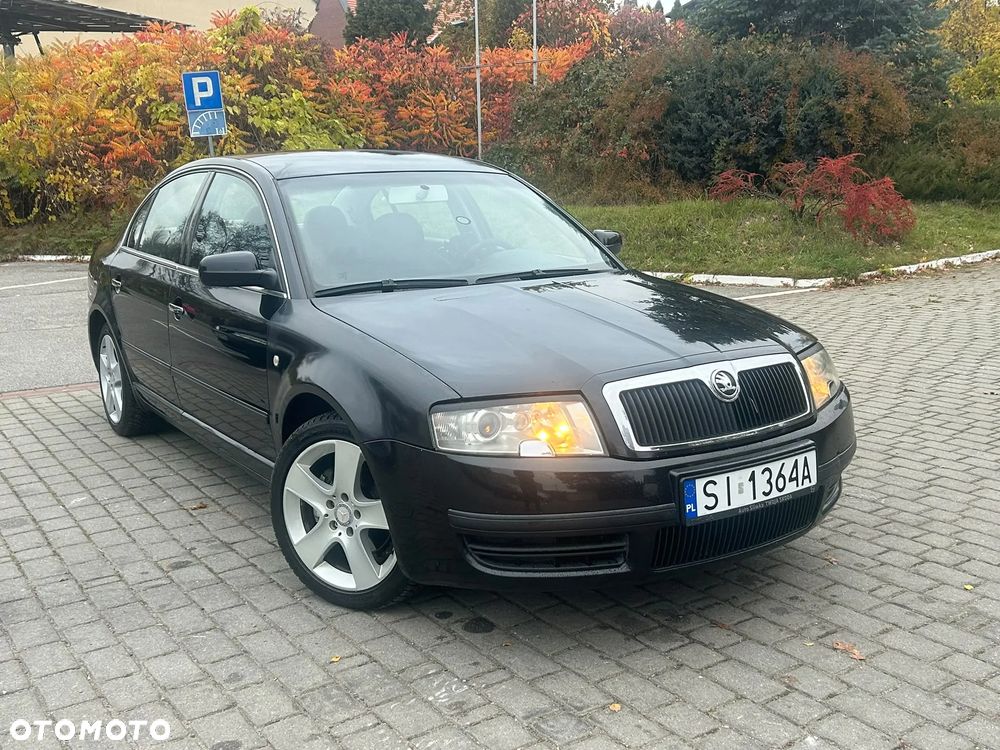 Skoda Superb 1.8 Turbo Elegance - 31