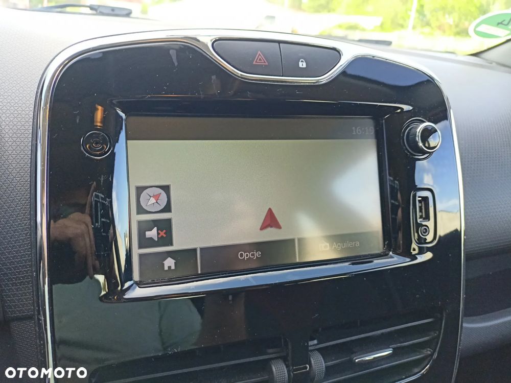 Renault Clio 1.2 16V 75 Life - 16