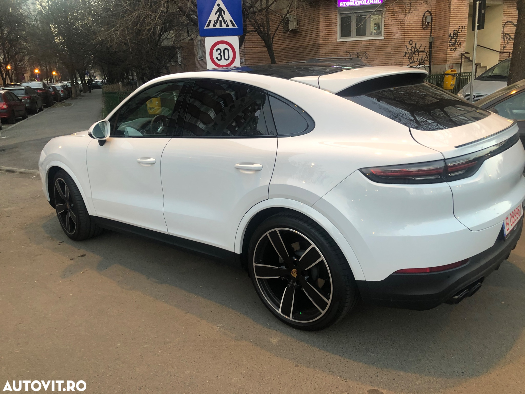 Porsche Cayenne Coupe S - 2