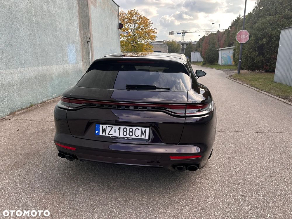 Porsche Panamera Turbo S Sport Turismo - 17