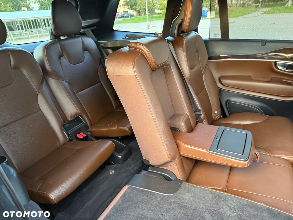 Volvo XC 90 - 25