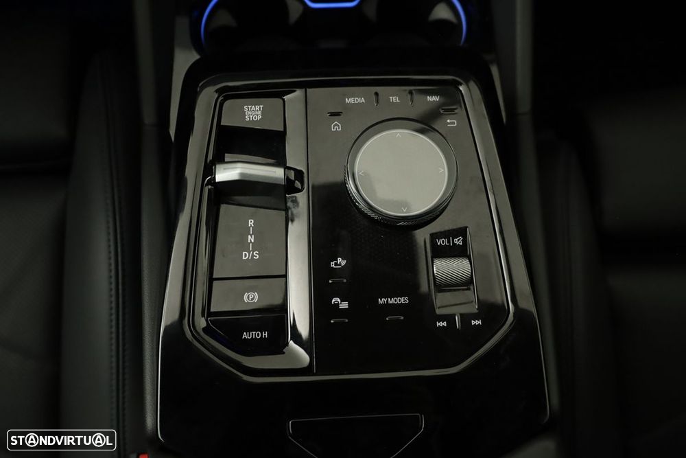 BMW 530 e Pack Desportivo M - 13