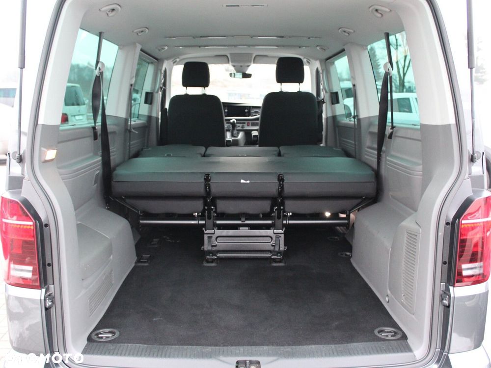 Volkswagen Caravelle - 16