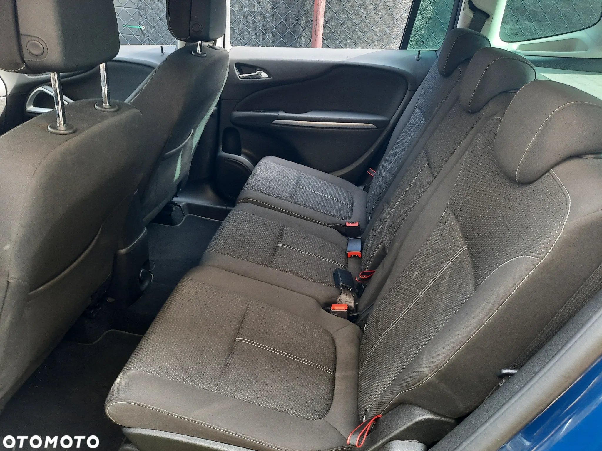 Opel Zafira 2.0 D Automatik 120 Jahre - 9