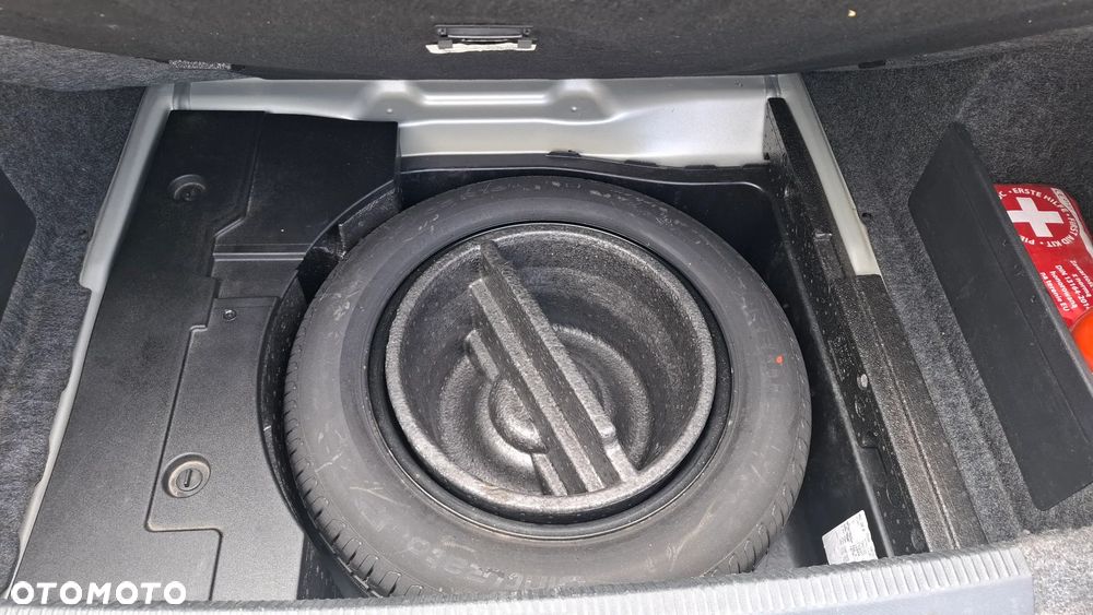 Volkswagen Passat 1.8 TSI Comfortline - 34