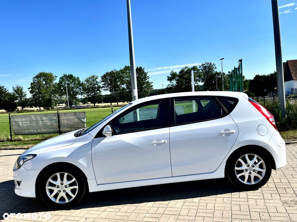 Hyundai i30 1.4 Team 08 - 5