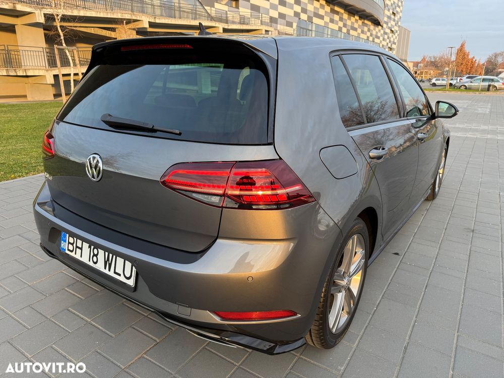 Volkswagen Golf - 5