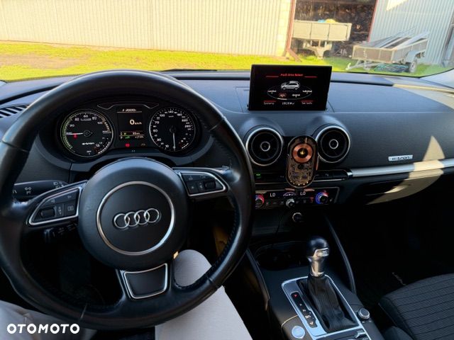Audi A3 Sportback 1.4 TFSI e-tron S tronic - 13