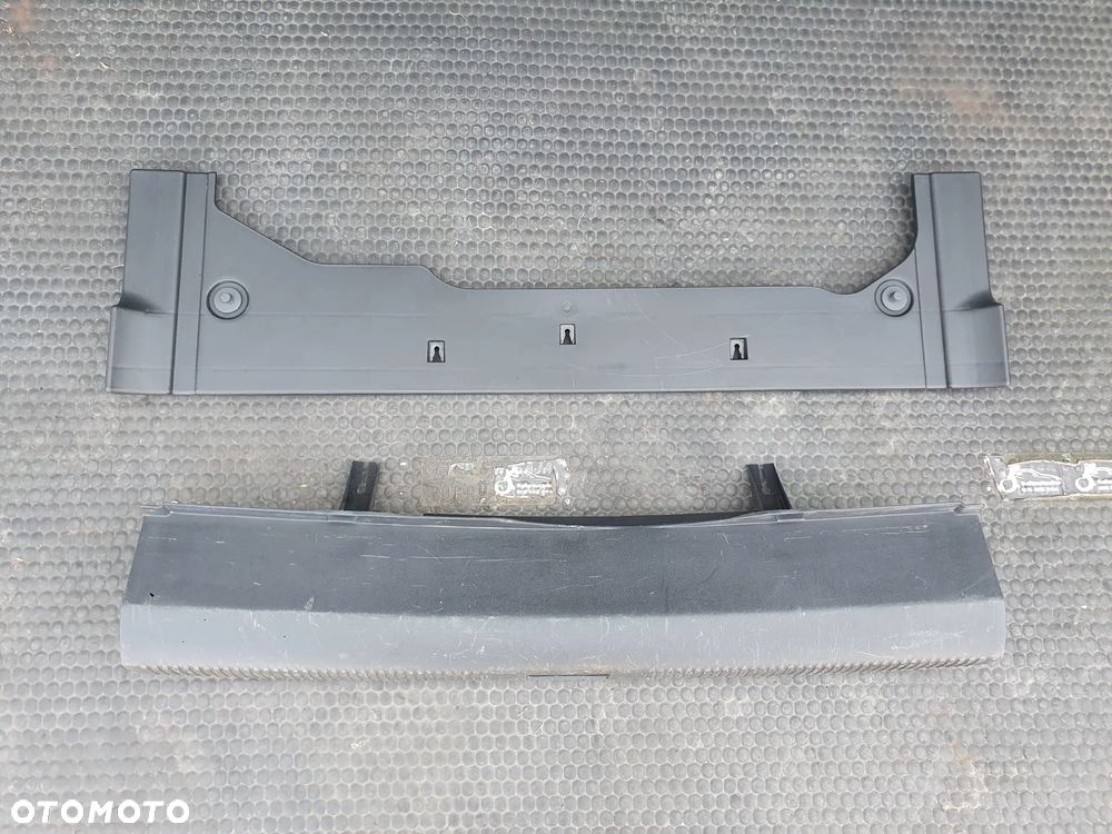 Oslona 8K5863471 8T0863373 Listwa Progu Pasa Tyl Bagaznika Tapicerka Kolo Zapasowe Audi A4 B8 Sedan - 1
