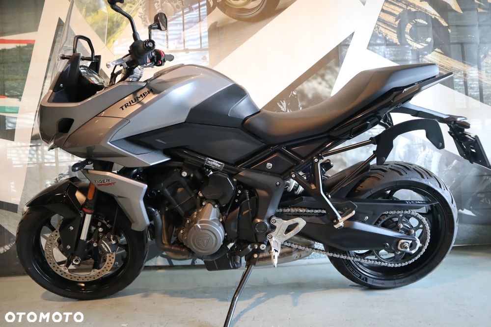 Triumph Tiger - 5