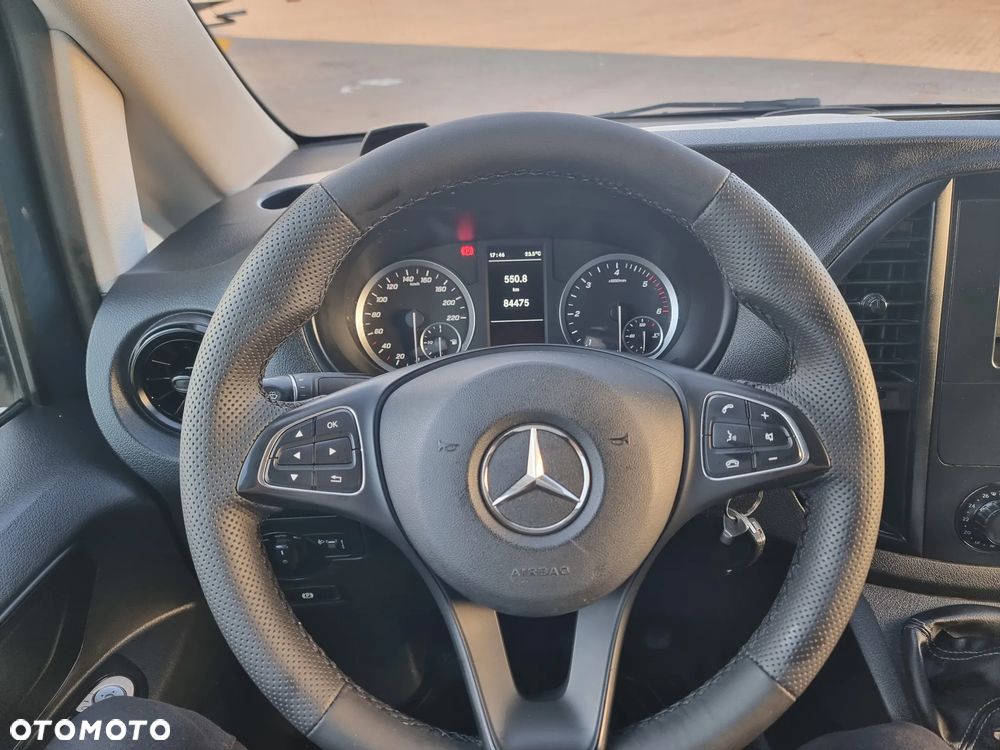 Mercedes-Benz VITO - 10