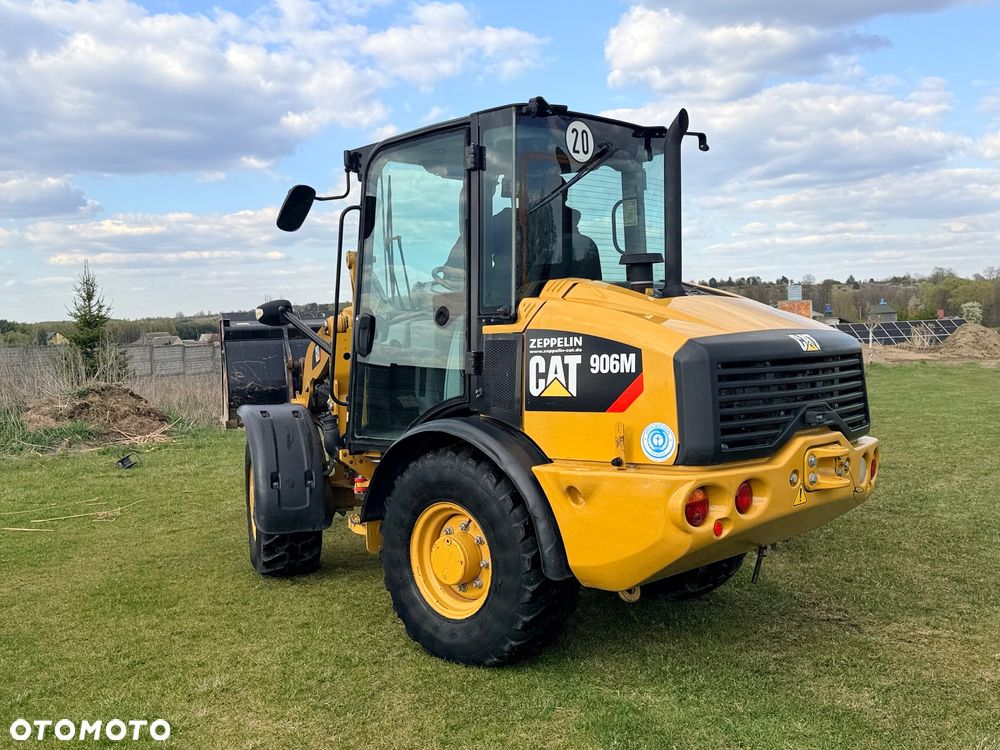 Caterpillar Ładowarka łamana 906M Cat łyżka widły 907 908 5 6 ton SZYBKOZŁĄCZE HYDRAULICZNE dodatkowe linie ZAMIATARKA za dopłatą - 15