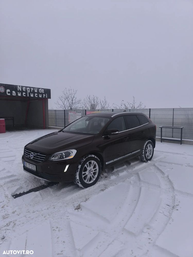 Volvo XC 60 D5 AWD Geartronic Summum - 1