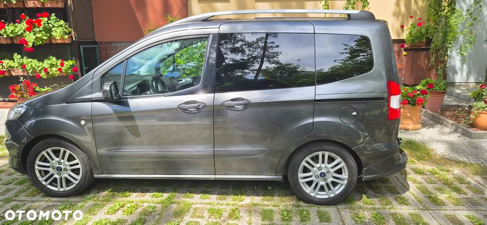 Ford Tourneo Courier - 7