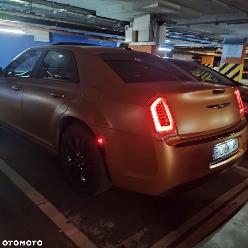 Chrysler 300C - 8