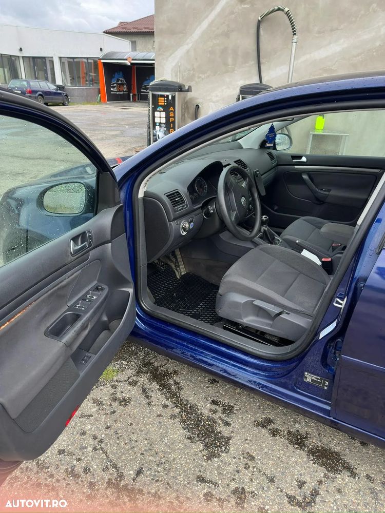 Volkswagen Golf - 12