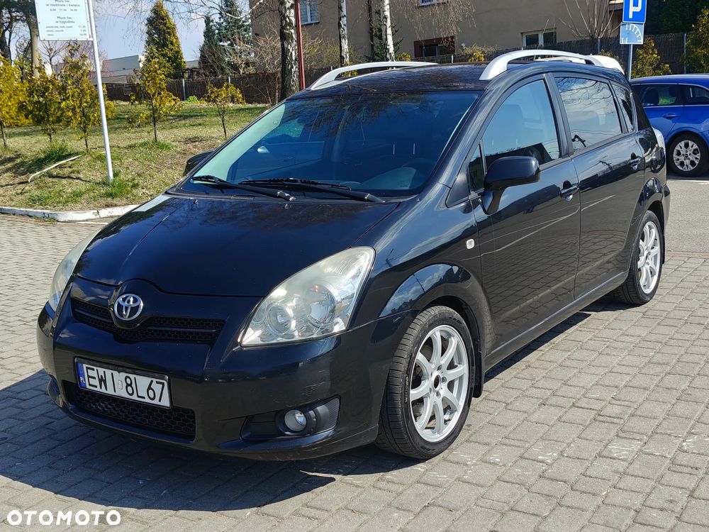 Toyota Corolla Verso 2.2 D-4D DPF Executive - 18