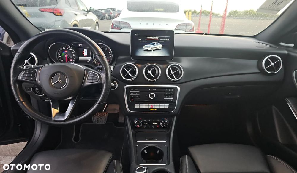 Mercedes-Benz CLA 250 4-Matic - 15