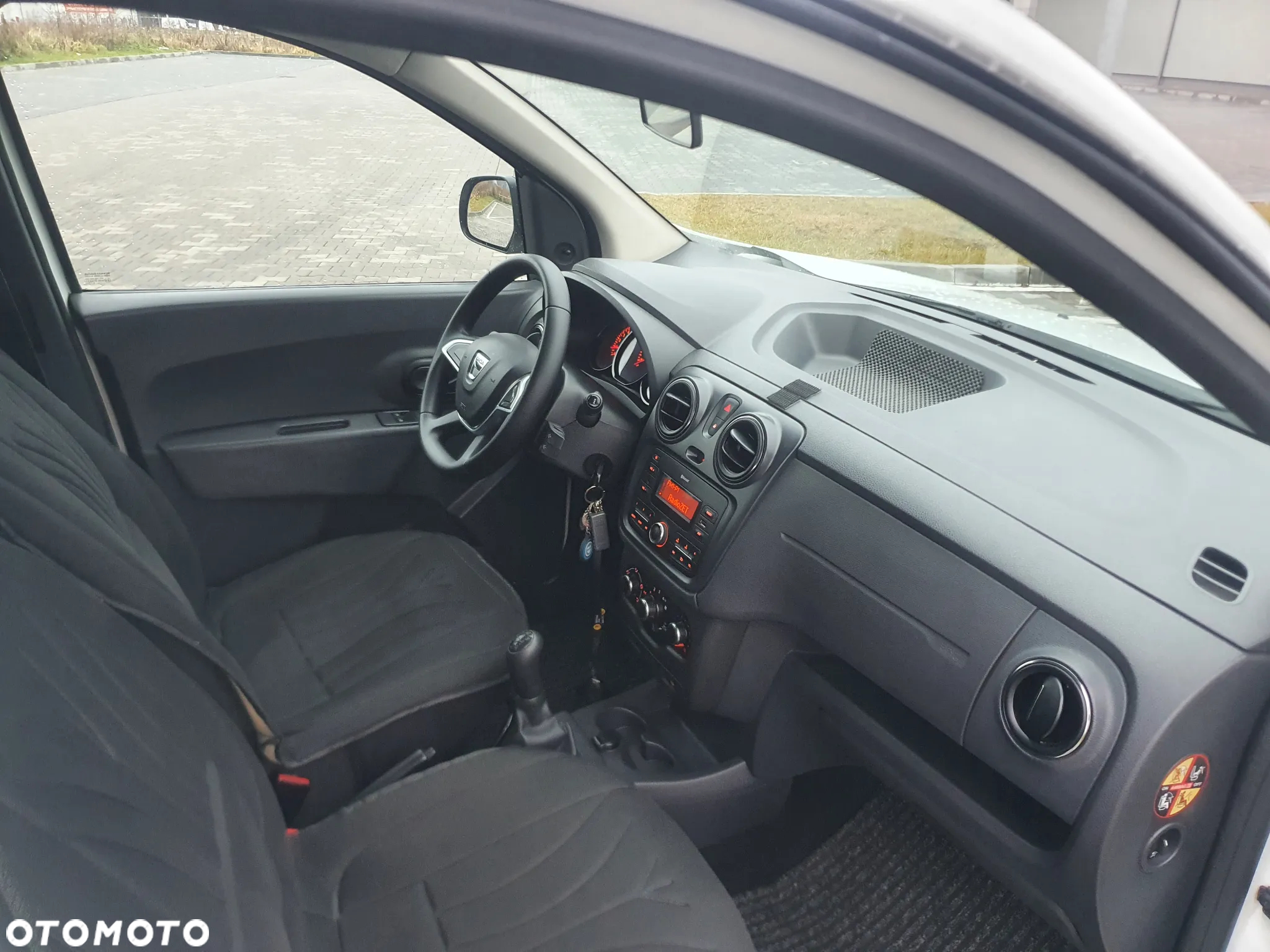 Dacia Lodgy 1.6 SCe Ambiance S&S - 2