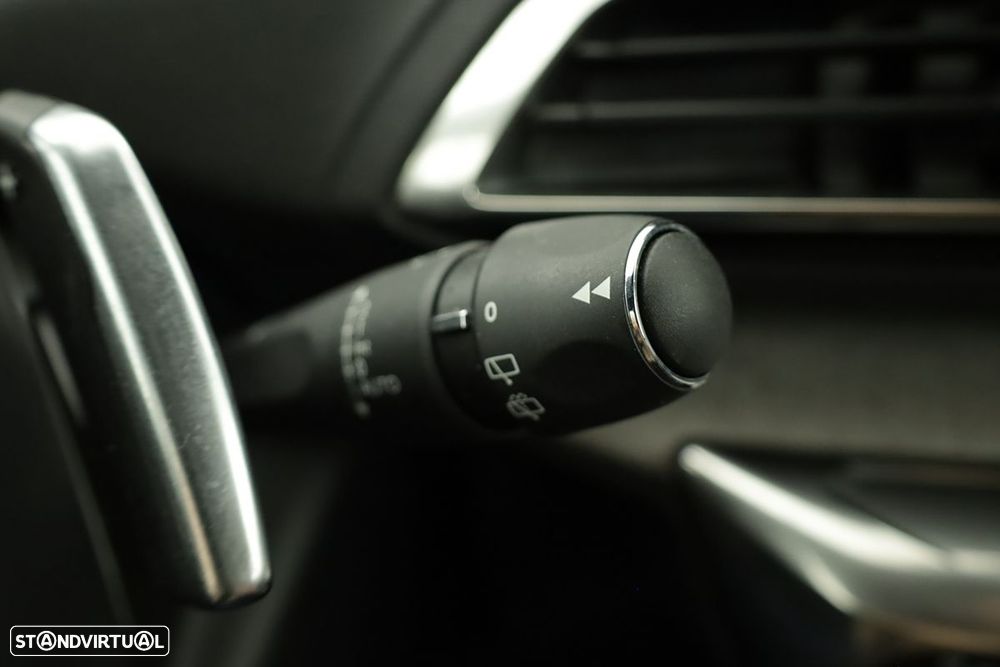 Peugeot 3008 1.2 Hybrid GT e-DCS6 - 18