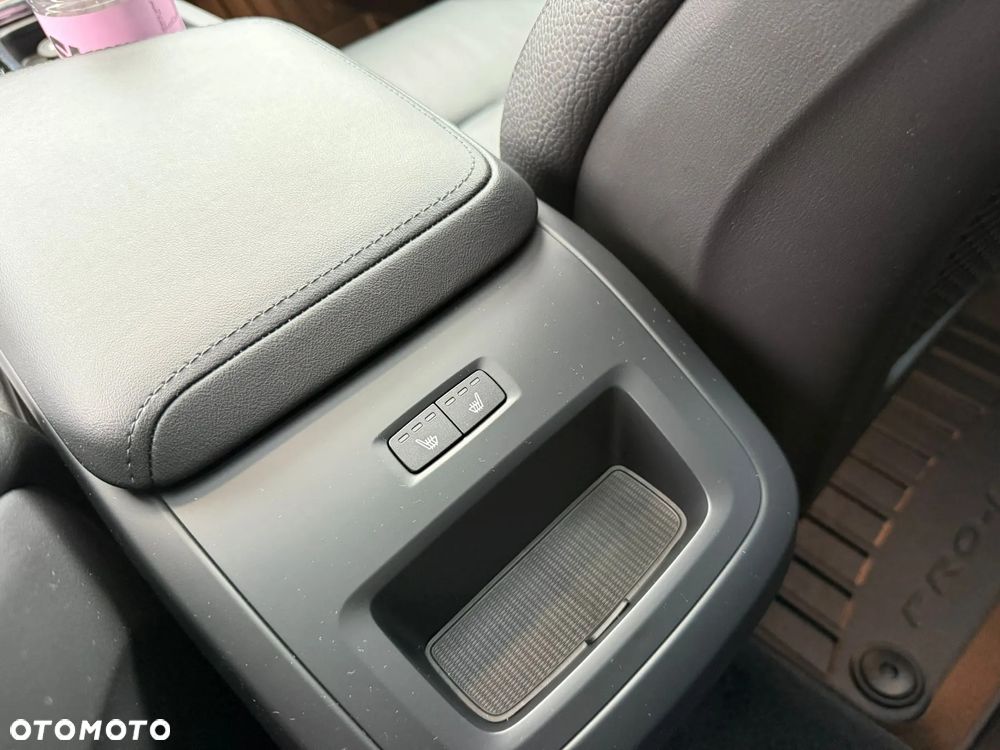 Volvo S60 B5 B AWD Plus Dark - 29