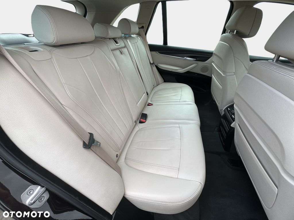 BMW X5 xDrive25d - 10