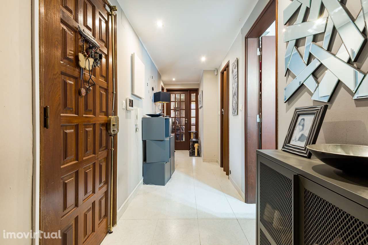 Apartamento T3, Amora - Grande imagem: 4/15