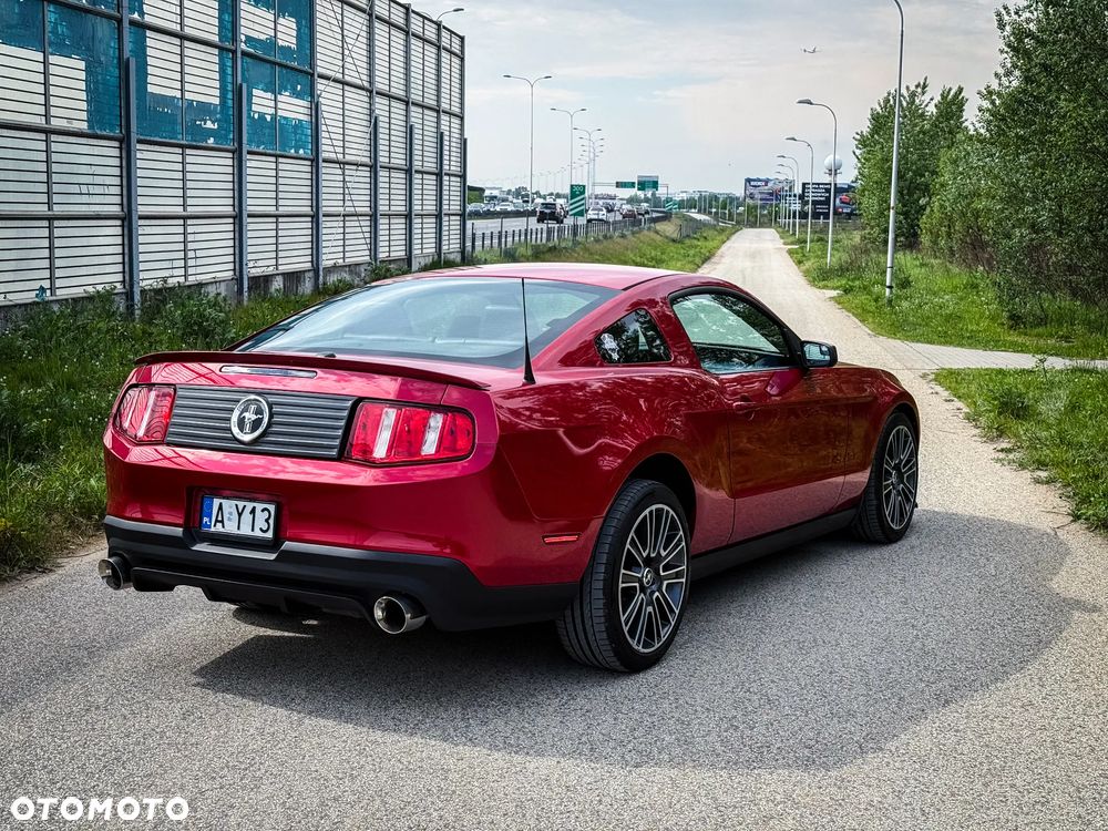 Ford Mustang 3.7 V6 Premium - 5