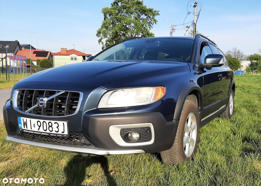 Volvo XC 70 - 1