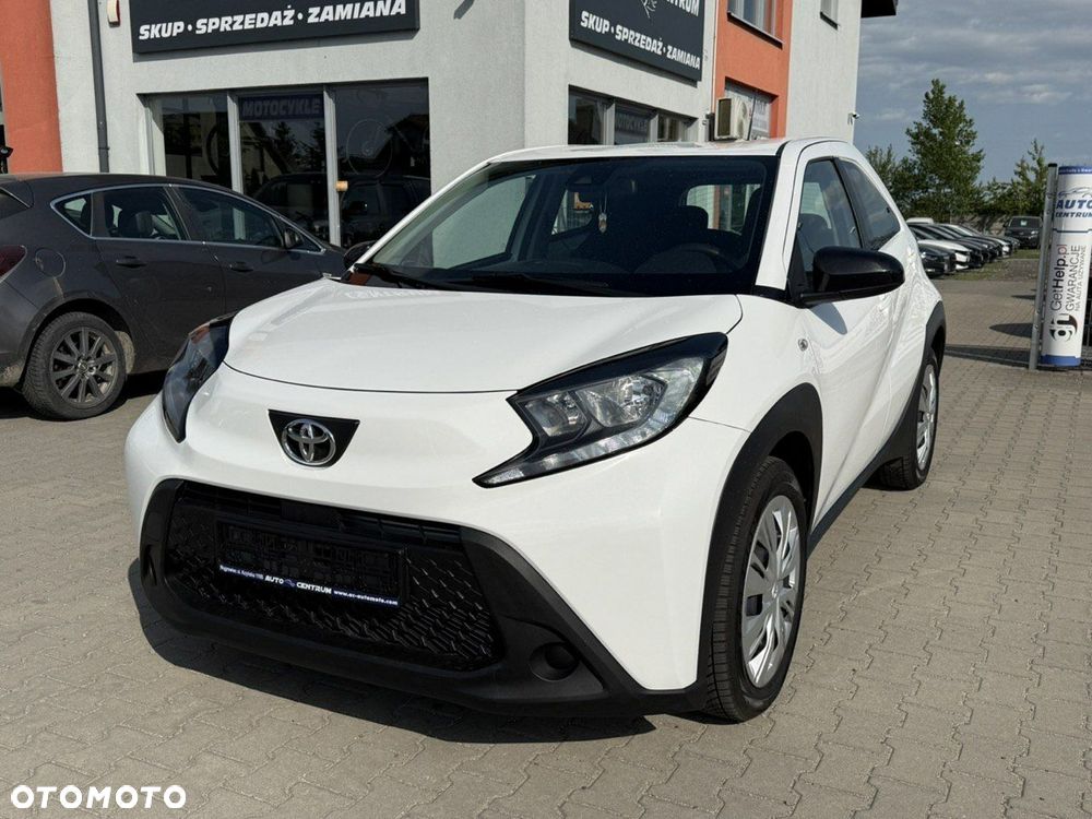 Toyota Aygo X S-CVT Black&White - 3