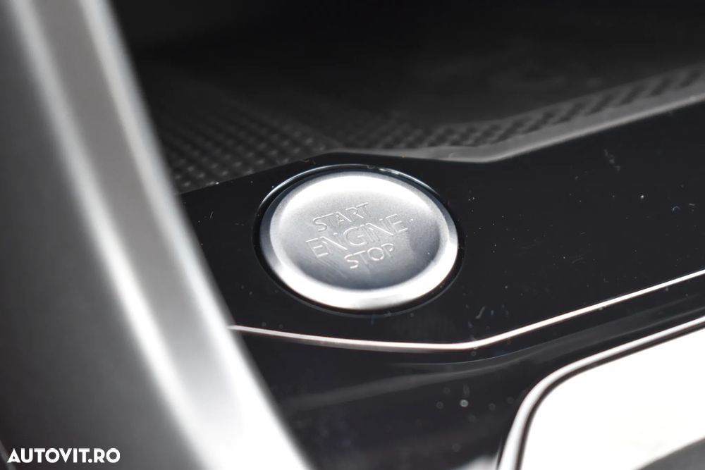 Volkswagen T-Roc 1.5 TSI DSG Life - 33