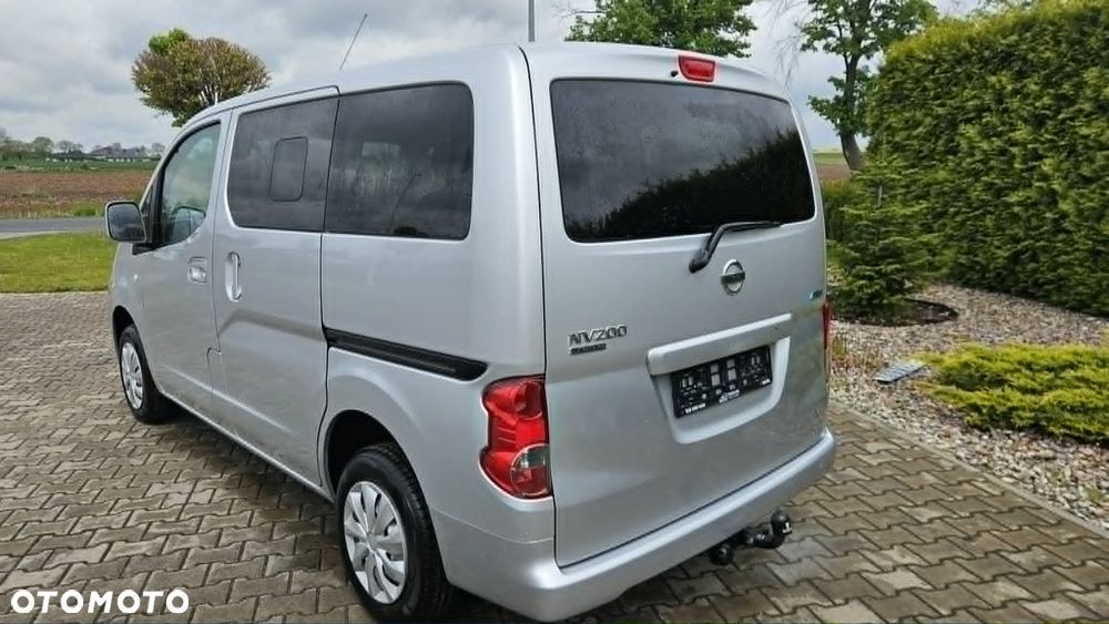Nissan NV 200 Evalia - 17