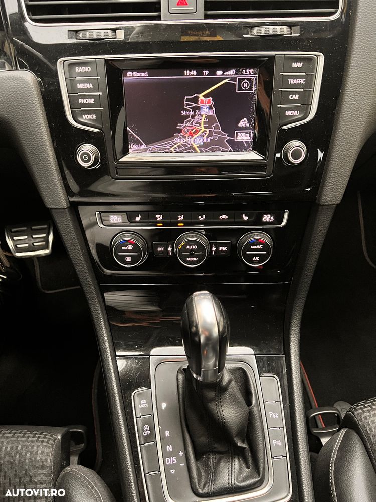 Volkswagen Golf 2.0 BlueTDI DSG Highline - 13