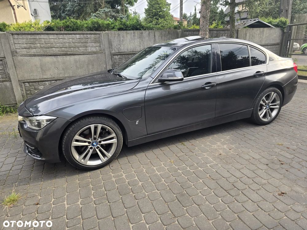 BMW Seria 3 330e iPerformance Sport Line - 3