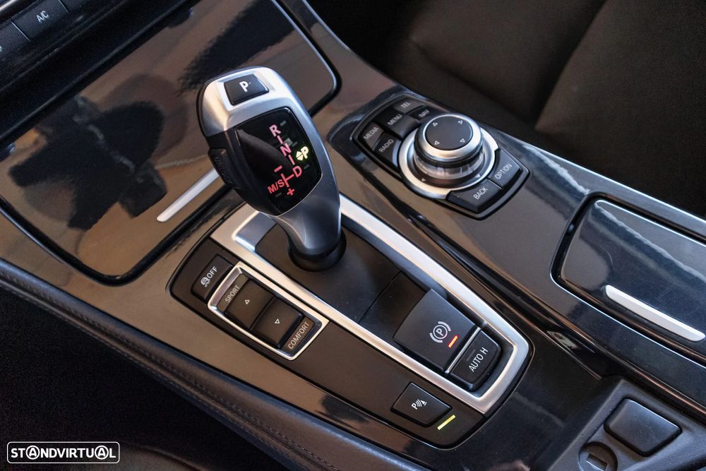 BMW 520 d Auto - 16