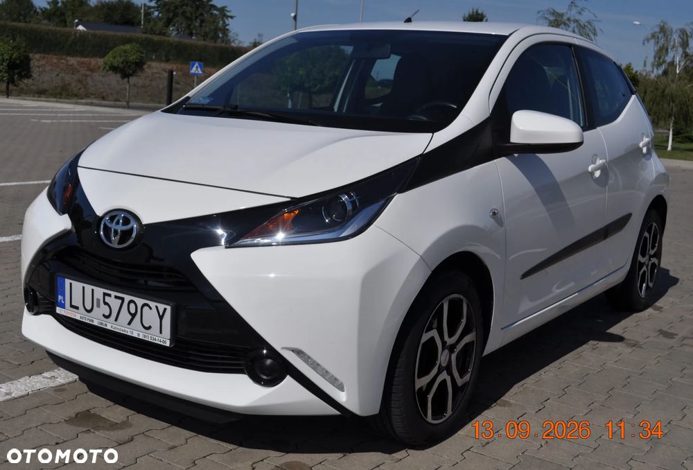 Toyota Aygo x-play touch - 9
