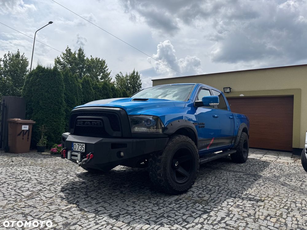 Dodge RAM - 1