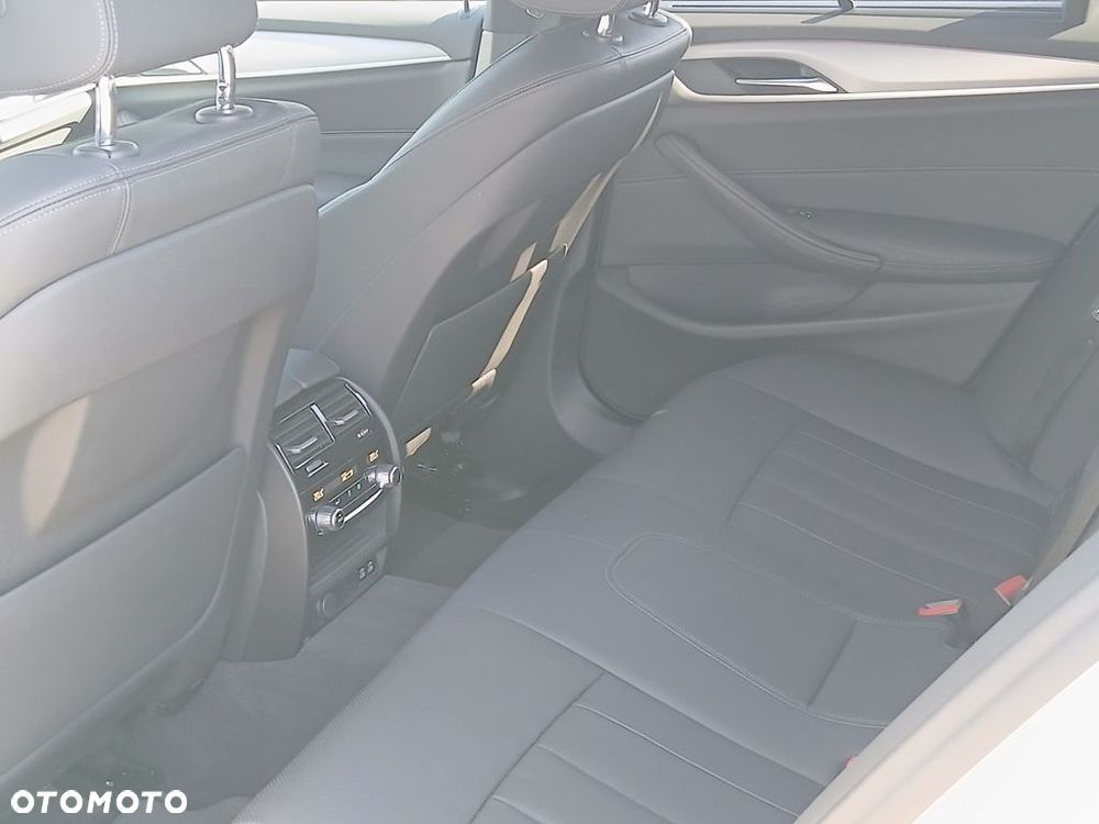 BMW Seria 5 - 15