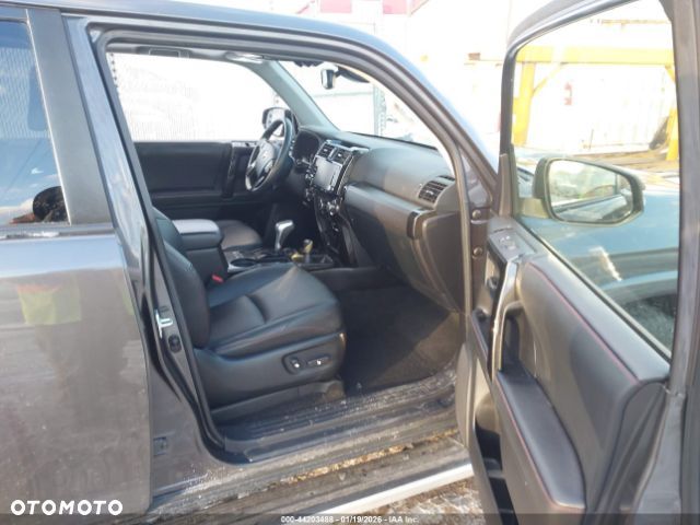 Toyota 4-Runner - 10