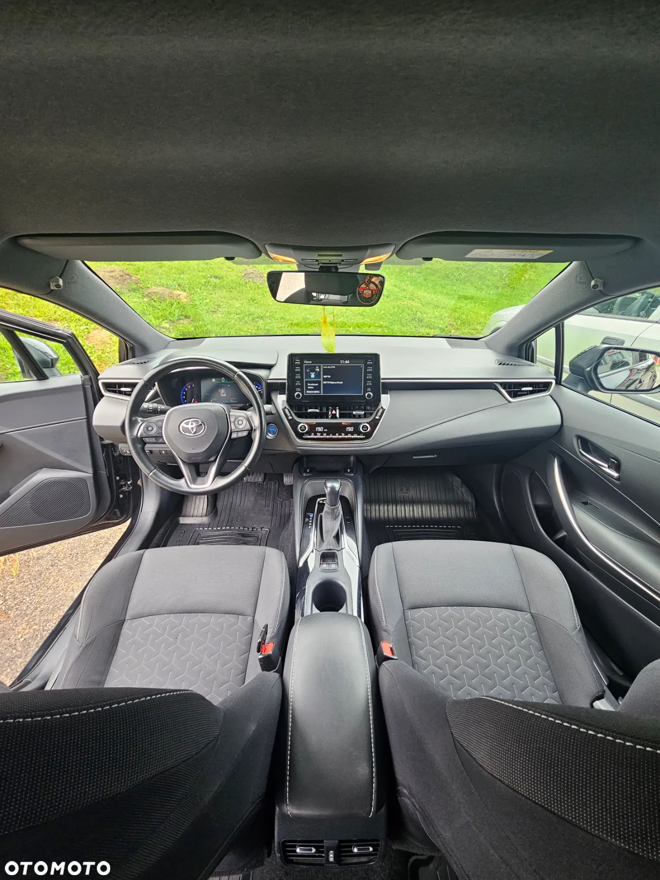 Toyota Corolla 1.8 Hybrid Comfort - 10