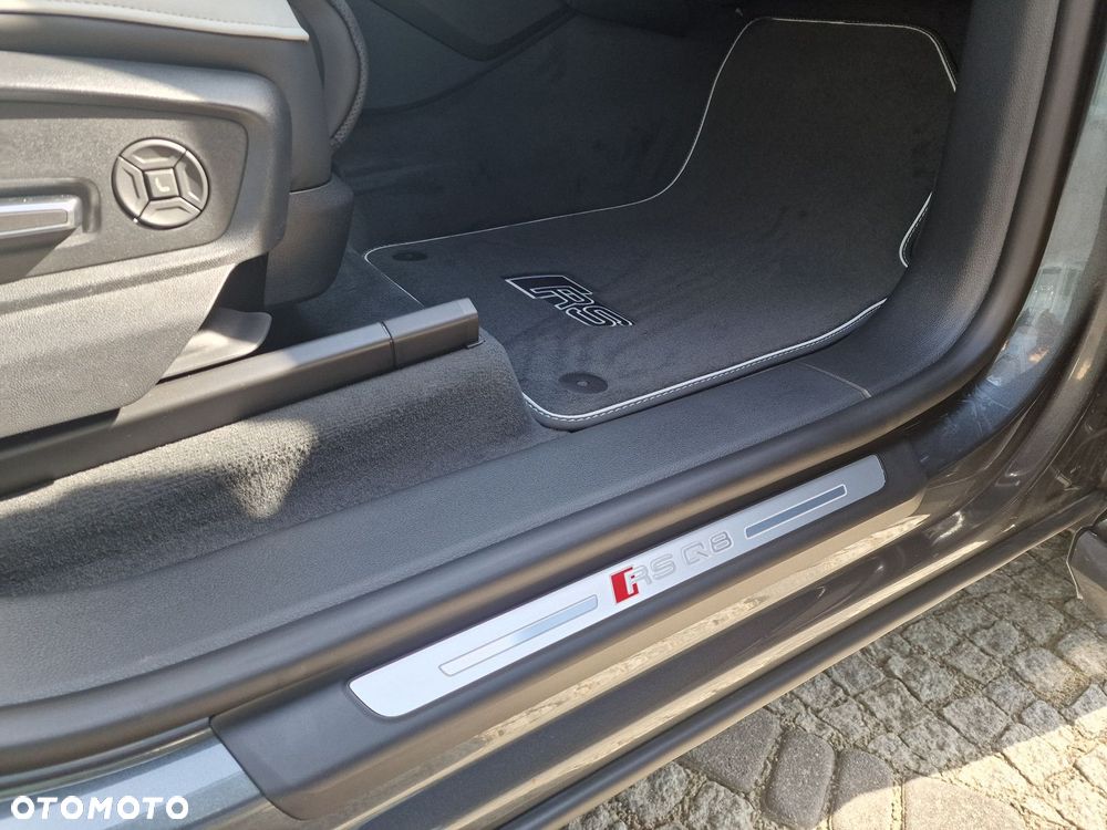 Audi RS Q8 - 13