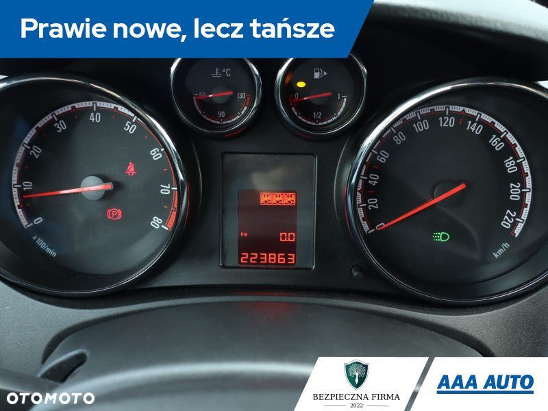 Opel Meriva - 12