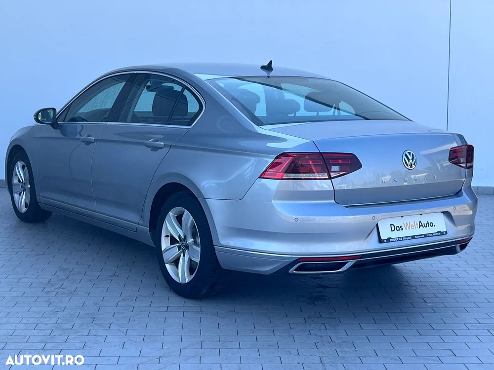 Volkswagen Passat 2.0 TDI DSG Highline - 3